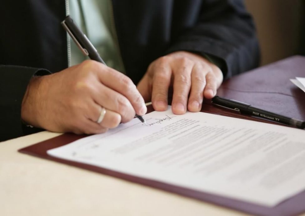 Agreement-signing-partnership